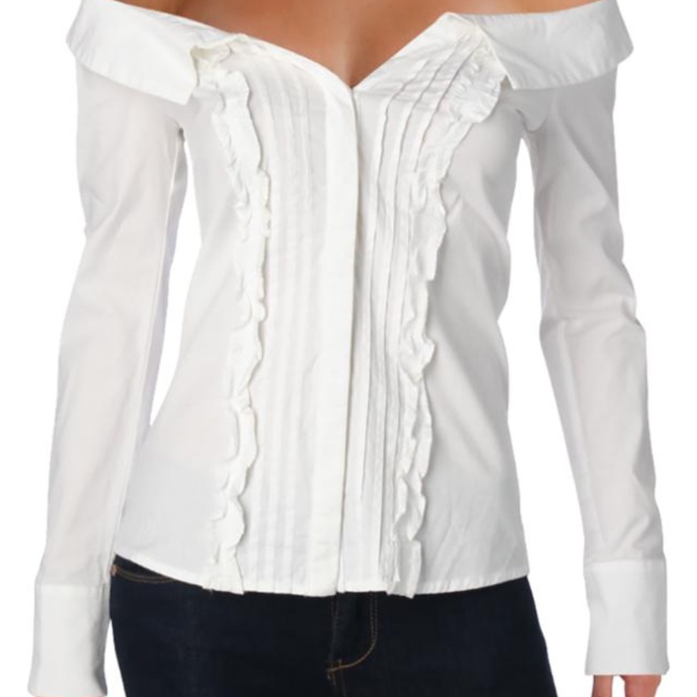 NWOT Aqua Off the shoulder blouse - Medium.